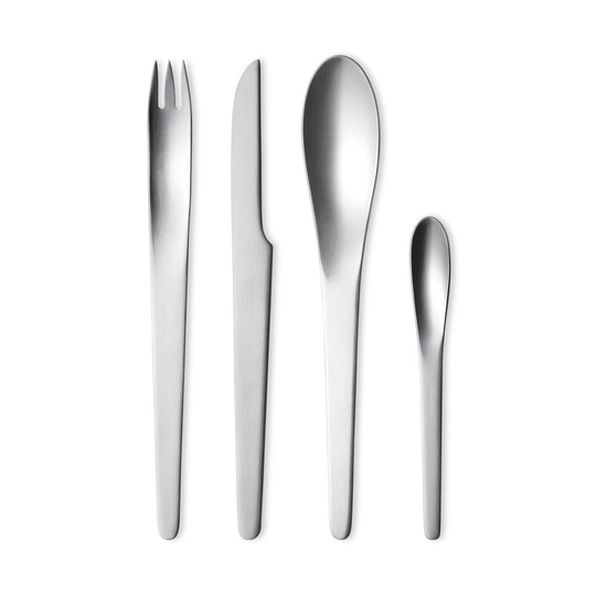 Arne Jacobsen aterinsetti 16 osainen