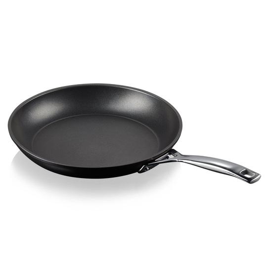 Le Creuset alumiininen paistinpannu 4,5x30 cm