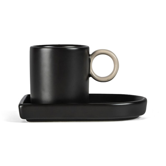 Niki espressokuppi aluslautasella Black-beige