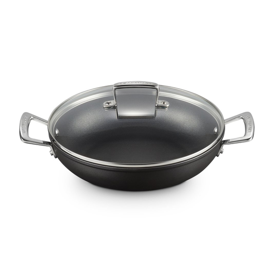 Le Creuset -haudutuspata kannella 26 cm