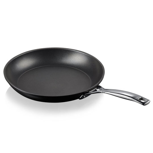 Le Creuset alumiininen paistinpannu 4,5x28 cm