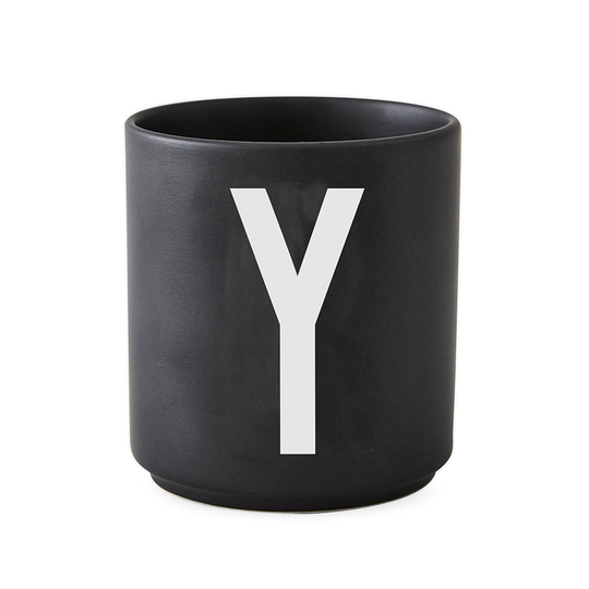 Design Letters kuppi musta Y