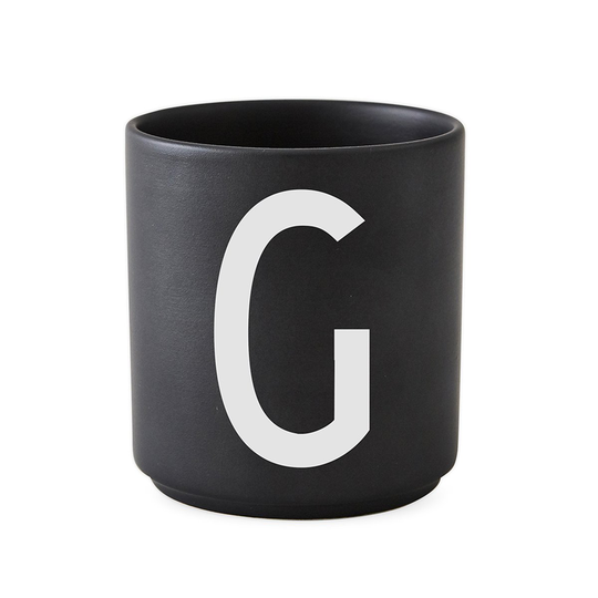 Design Letters kuppi musta G