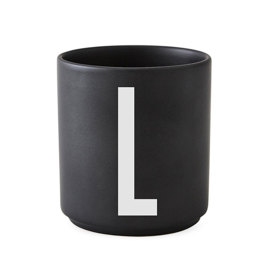 Design Letters kuppi musta L